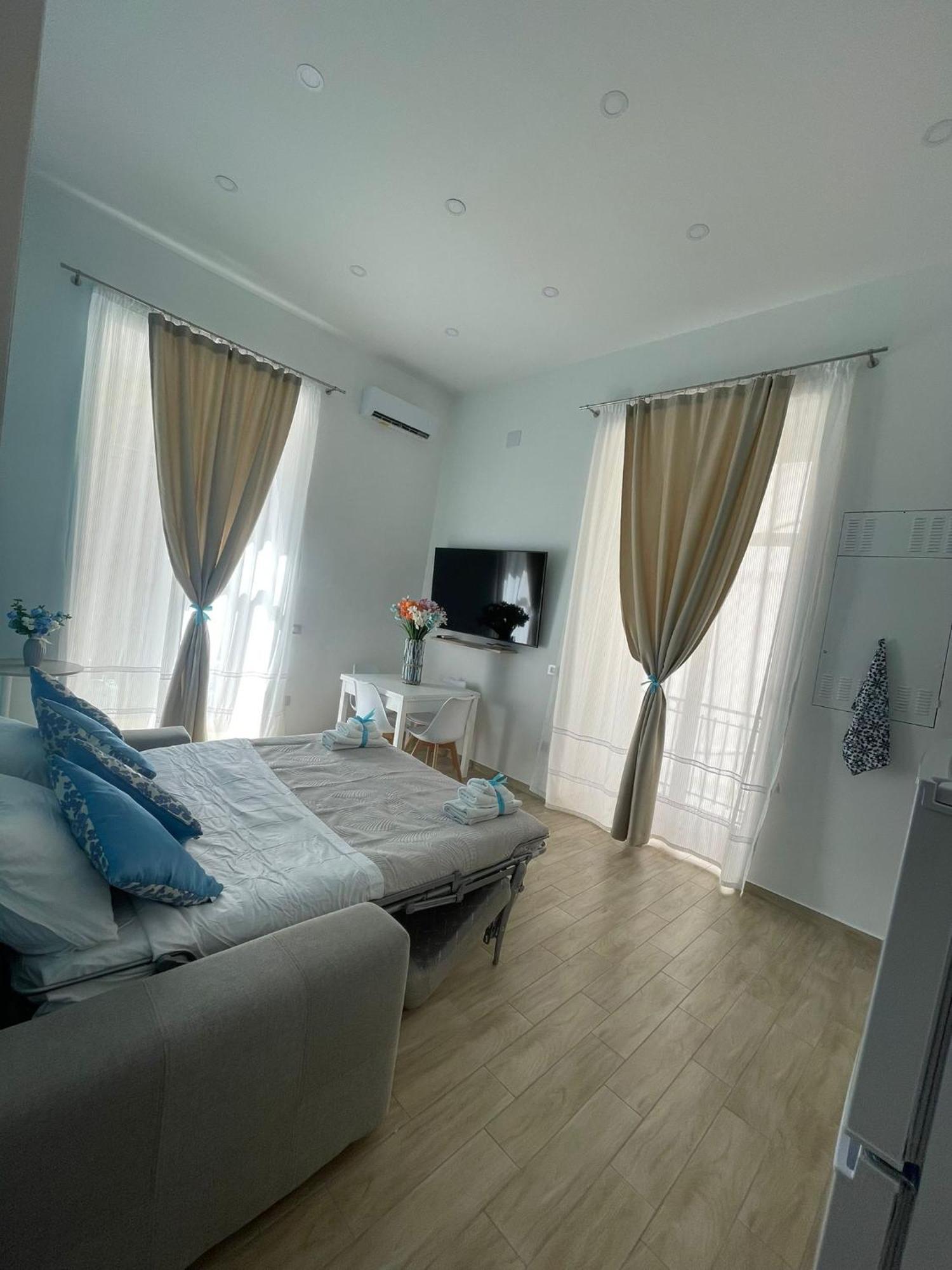 Duomo Luxury Apartament نابولي المظهر الخارجي الصورة